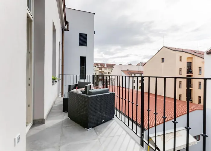 Andel Design Duplex, Ac, Garage