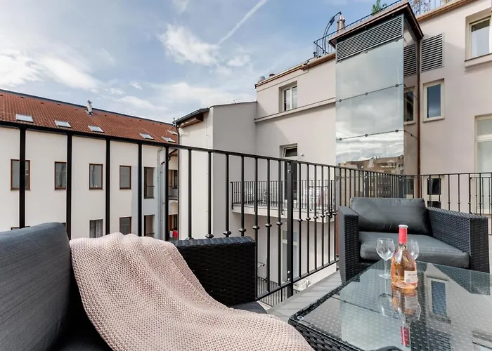 Apartmán Andel Design Duplex, Ac, Garage *