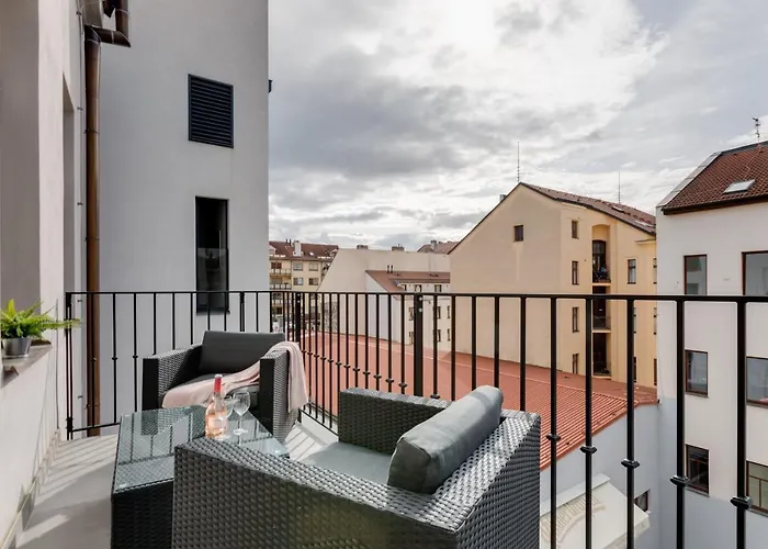 Andel Design Duplex, Ac, Garage פראג