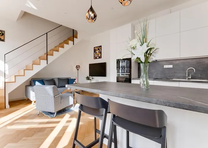 Andel Design Duplex, Ac, Garage Apartmán *