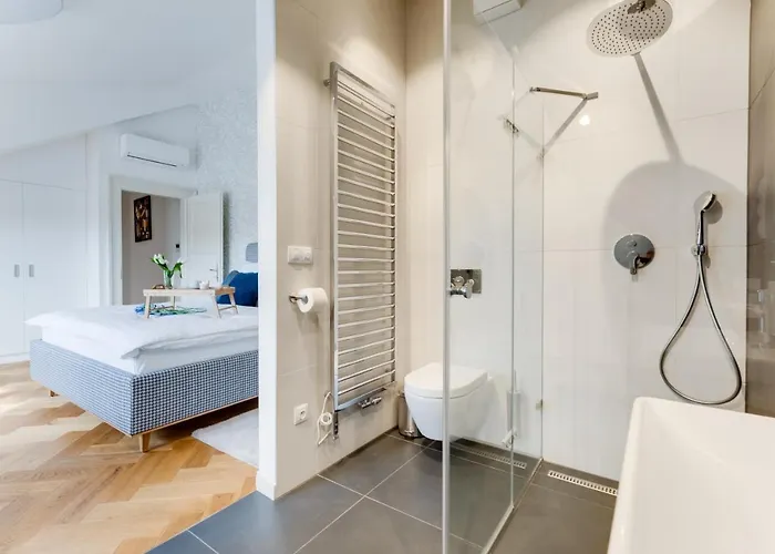 Apartamento Andel Design Duplex, Ac, Garage